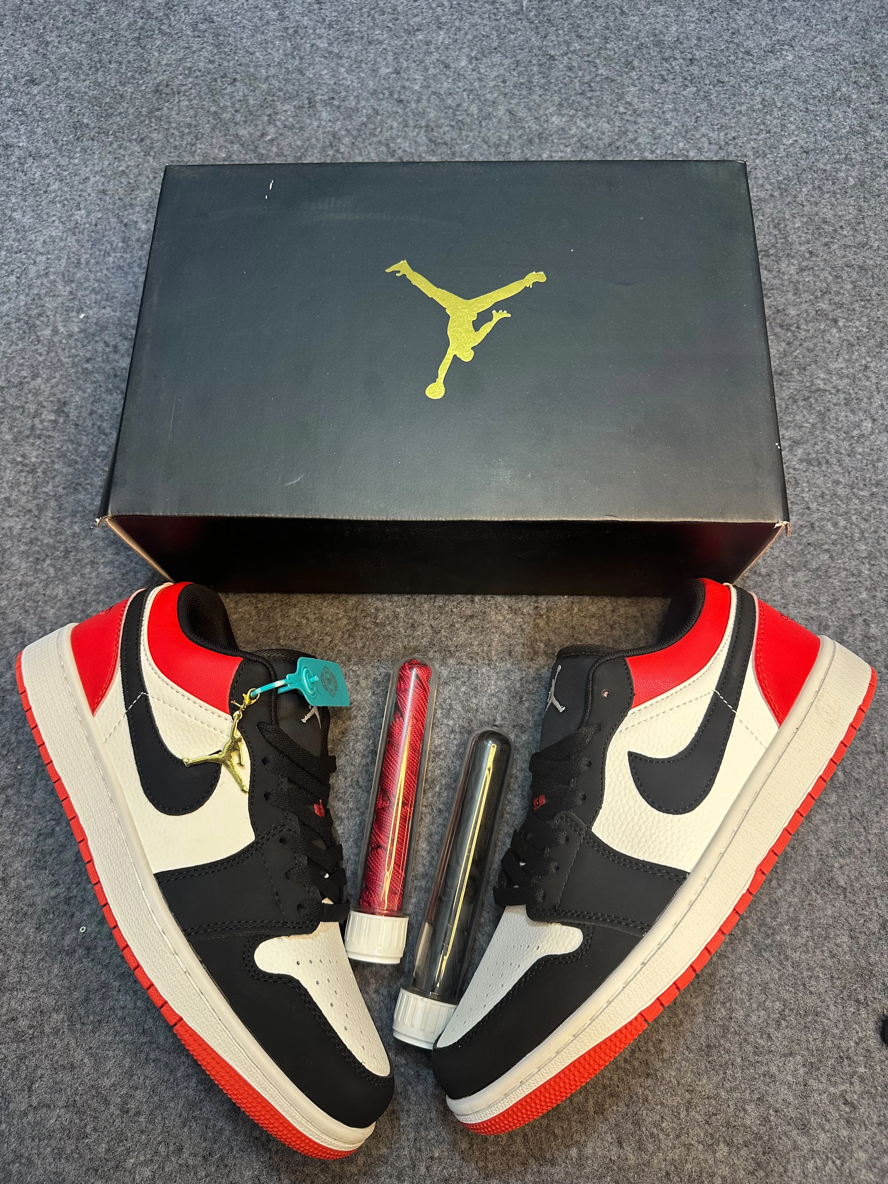 Air Jordan 1 Low Retro